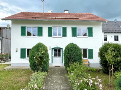 Charmantes Einfamilienhaus mit Garage