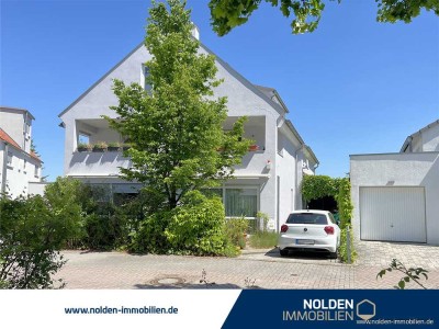 ***FREIHEIT VOR DER TÜR - GEBORGENHEIT IM HAUS***