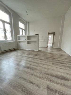 Charmante 2-Raum-Wohnung – Erstbezug nach Sanierung mit modernem Komfort und traumhaftem Ausblick