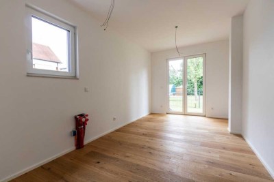 Neubau in Haunwöhr: 2-Zimmer-Gartenwohnung