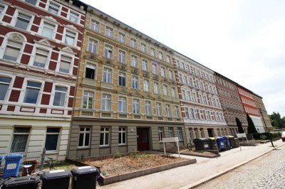 Ruhiges Wohnen in Buckau – 2 Zimmer mit Terrasse inkl. Tageslichtbad mit Dusche + Abstellraum