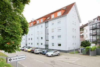 Wohnen in guter Lage von K'he-Durlach: Ihre 3-Zimmer-Wohnung mit Fahrstuhl und TG-Stellplatz!