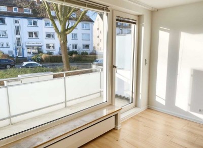 Helle 2-Zimmer-Wohnung mit Balkon in Toplage nahe Bürgerpark