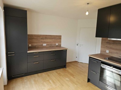 Schöne Zweizimmerwohnung mit Balkon und EBK in Oberursel (Taunus)