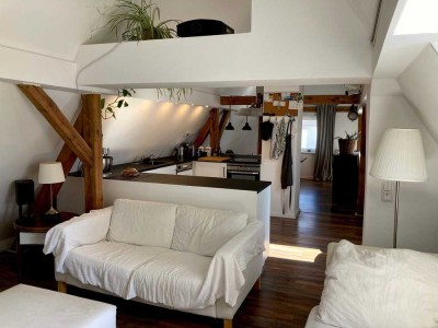 Geschmackvolle 3-Zimmer Wohnung mit Reihenhaus-Charakter