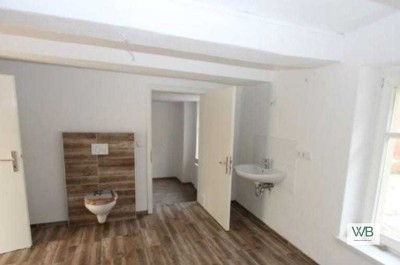 90 m2 helle 3 Zimmer Wohnung mit Küche - Ermsleben