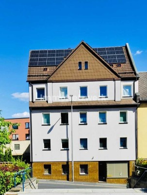 **Kapitalanleger oder Eigennutzer aufgepasst – Renditeobjekt mit Potenzial und Photovoltaik**