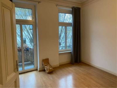 Schöne 2 Zimmer Altbauwohnung mit Balkon in Denkmal im Herzen der Bonner Südstadt