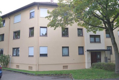 Renovierte 4-Zimmer-Wohnung mit Balkon und Tiefgaragenstellplatz in Nördlingen