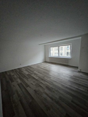 Renovierte 2 Zimmer Wohnung