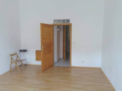 A Kategorie, Wohnung zur Auffrischung!