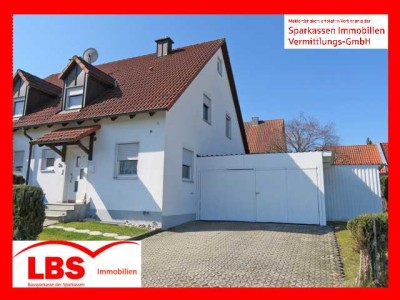 DHH MIT CARPORT IN ORTSRANDLAGE VON VILSECK-SCHLICHT, BJ 2000