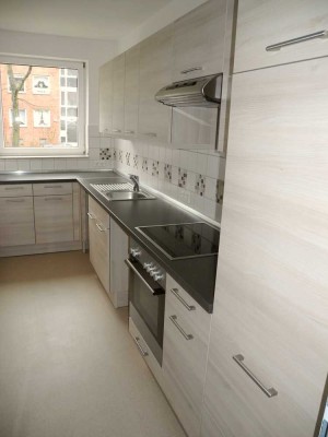 Renovierte 2,5-Zimmer -Wohnung in ruhiger Seitenstraße !!