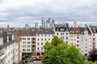 2 Zimmer DG-Wohnung in schöner Nordendwohnlage mit optionalen Parkplatz