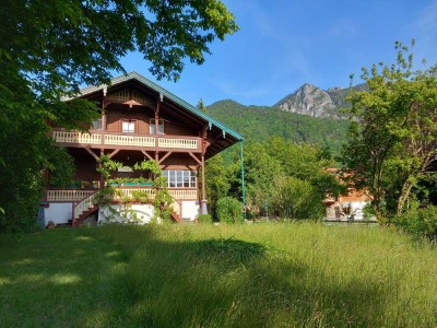 Phantastisches Grundstück mit traumhaftem Altbestand - 2.973 m² mit Bebauungsplan