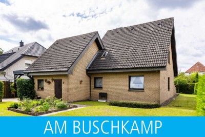 Ein tolles Angebot! 
Freistehendes Einfamilienhaus mit Garage und übergroßem Carport