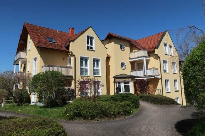 Vermietete 2-Zi.-Eigentumswohnung mit Terrasse und TG-Stellplatz!