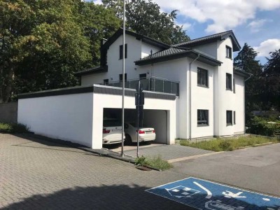 Exklusive Villa mit großzügigem Grundstück in Solingen – Modernes Wohnen auf höchstem Niveau