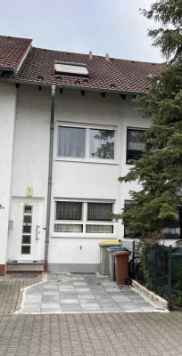 Charmantes 5 Zimmer - Reihenhaus in Mannheim-Schönau – Perfekt für Familien