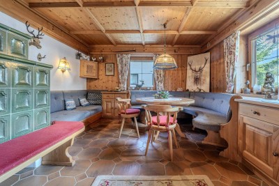 Ferienhaus - Uriges, traditionelles Einfamilienhaus in Sonnenlage