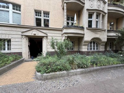 Charmante 4-Zimmer-Altbauwohnung in denkmalgeschütztem Haus – Erstbezug nach Sanierung