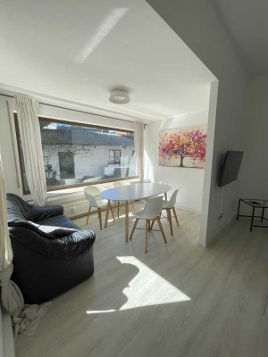 Vollmöblierte WG für zwei Personen – 80 m² in zentraler Lage