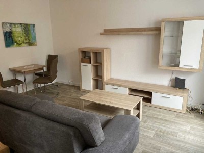Perfekt für Studenten, Azubis und Berufspendler: Möbliertes Apartment mit Balkon und WLAN inklusive.