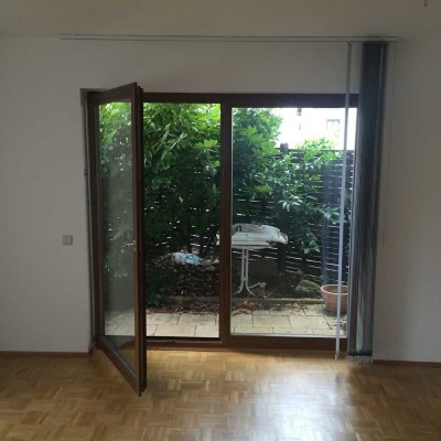 In Meckenheim: Gepflegte Wohnung mit drei Zimmern und Balkon