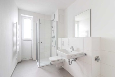 2-Zimmer-Penthouse mit Dachterrasse, lichtdurchfluteten Räumen und moderner Einbauküche