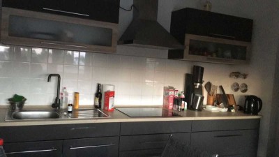 Vollständig renovierte Wohnung mit dreieinhalb Zimmern sowie Balkon und Einbauküche in Plattling