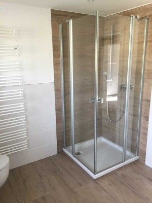Zweitbezug nach Top-Renovierung: 3-Zimmer-Wohnung mit EBK und Balkon in Egmating