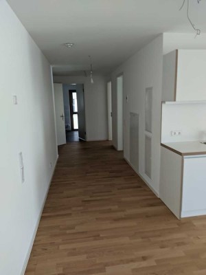 Stilvolle 3-Zimmer-Wohnung mit gehobener Innenausstattung mit EBK in Wiesbaden