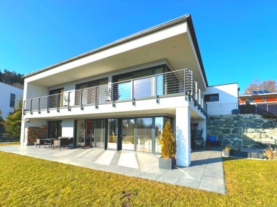 Architektenhaus mit Panoramablick #Über der Nebelgrenze leben