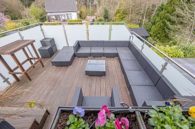Tolles Ein- oder Zweifamilienhaus mit vielen Extras und massig Platz! Sowie gepachtetem Waldanteil.