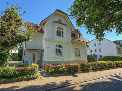 Moderne Wohnung mit zwei Balkonen beim Rosarium