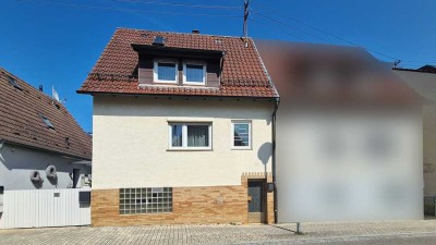 *** Einfamilienhaus mit schönem Garten! ***