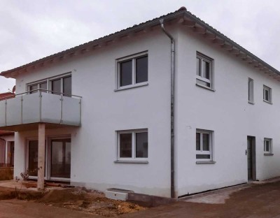 Super helle neue Wohnung mit Balkon auf der Südseite im Neubaugebiet in Schretzheim