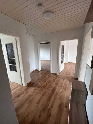Gut beleuchtete Wohnung in Oberhausen Alstaden
