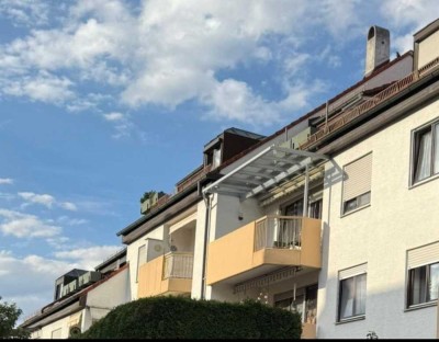 Immo Love Lechhausen- Wunderschöne, voll möbelierte 3 ZKB mit 80 m² und Balkon!