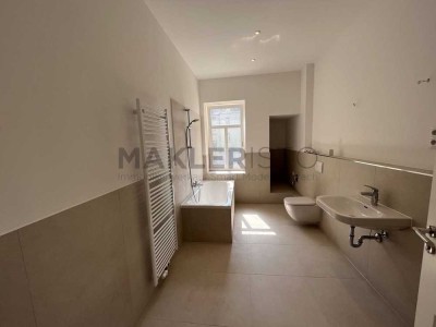 **Frisch Modernisierte 2-Raum-Wohnung mit Einbauküche und Tageslichtbad**