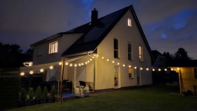 Moderne und energieeffiziente Doppelhaushälfte mit Pool, Sauna, PV und Kamin - Direkt vom Eigentümer