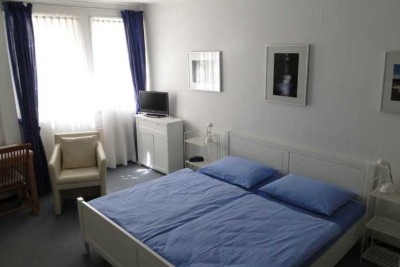 Möbliertes Zimmer mit Bad in der Altstadt Tübingen – ideal für Studierende