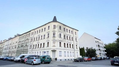 *RESERVIERT* FRISCH RENOVIERT & BEZUGSFREI