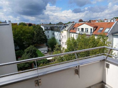 bezugsfreie 3-Raum-Wohnung mit Balkon im beliebten Stadtteil Adlershof