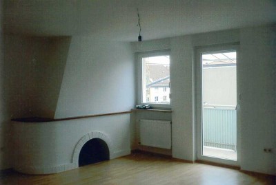4-Zimmer-DG-Wohnung mit Balkon in Würzburg Innenstadt