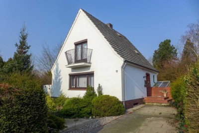 Ideal für den Handwerker - Sanierungsbedürftiges Einfamilienhaus in ruhiger Lage