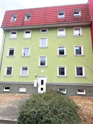 Großzügige Eigentumswohnung mit Balkon, Garten, zwei Stellplätzen in beliebter Gegend (Bergstraße)