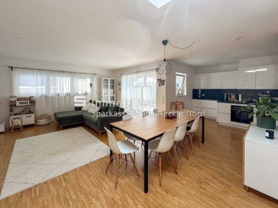 Einzigartige Eigentumswohnung mit Loft-Charakter, XXL-Dachterrasse & Privatzugang