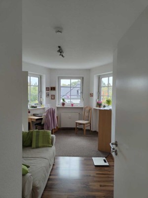 Attraktive 3-Zimmer-Wohnung mit Südbalkon und Aufzug – frei ab 01.12.2025