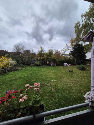 3-Zimmer-Wohnung mit Balkon, Gartenmitbenutzung und Stellplatz in Wiesbaden-Medenbach
